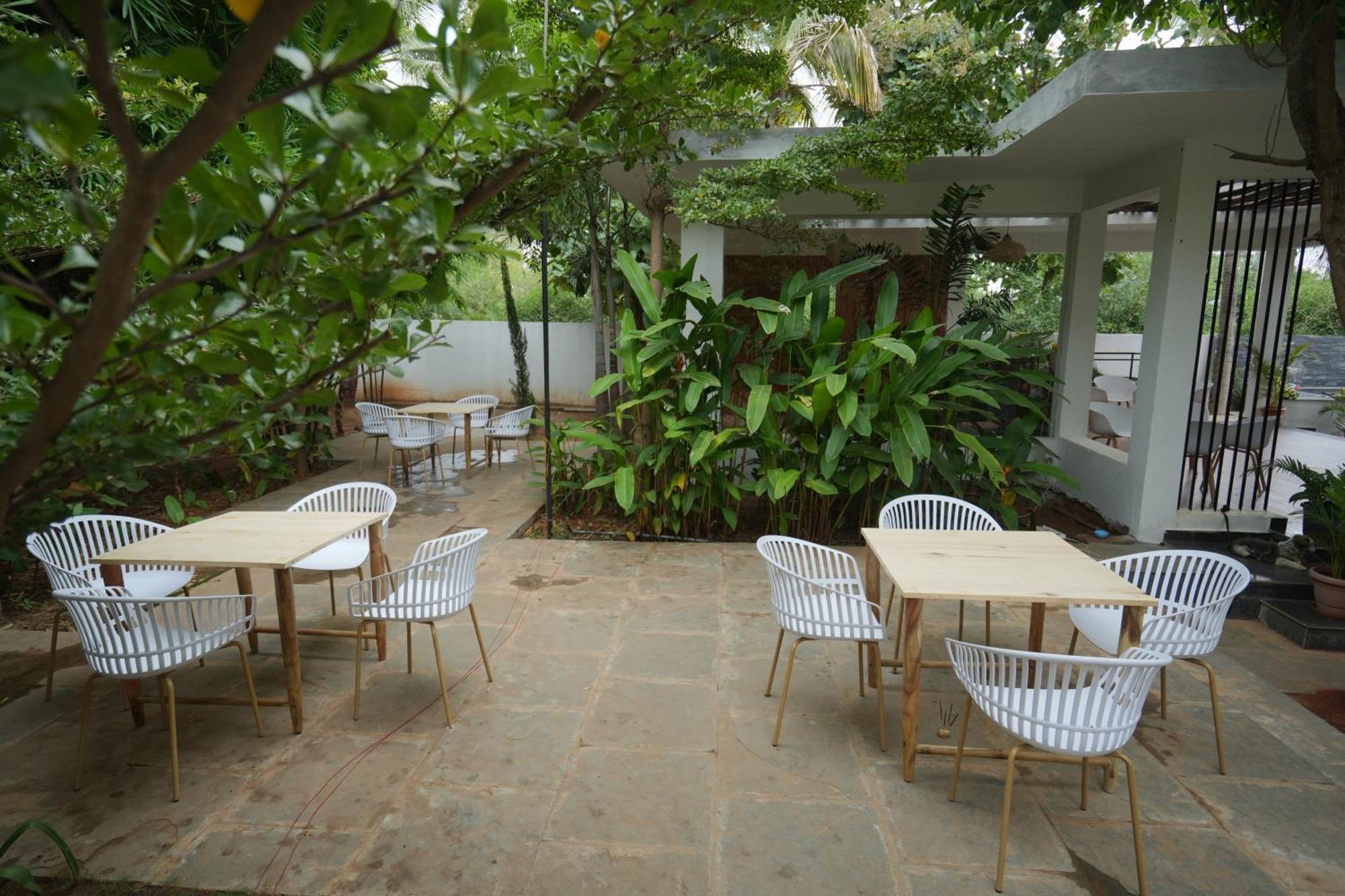 Happy Retreats - Kai Hotell Chik Ballāpur Eksteriør bilde