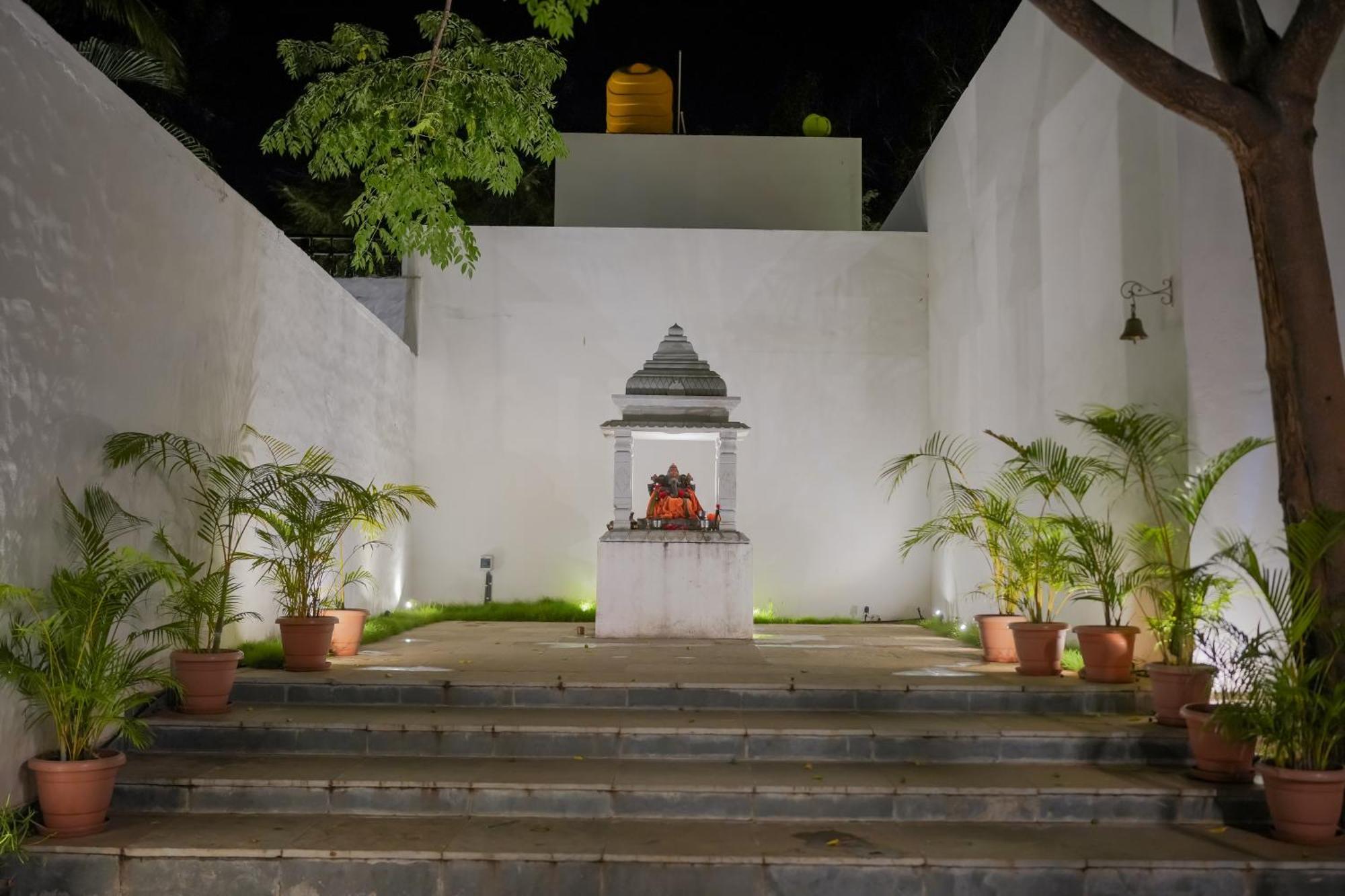 Happy Retreats - Kai Hotell Chik Ballāpur Eksteriør bilde